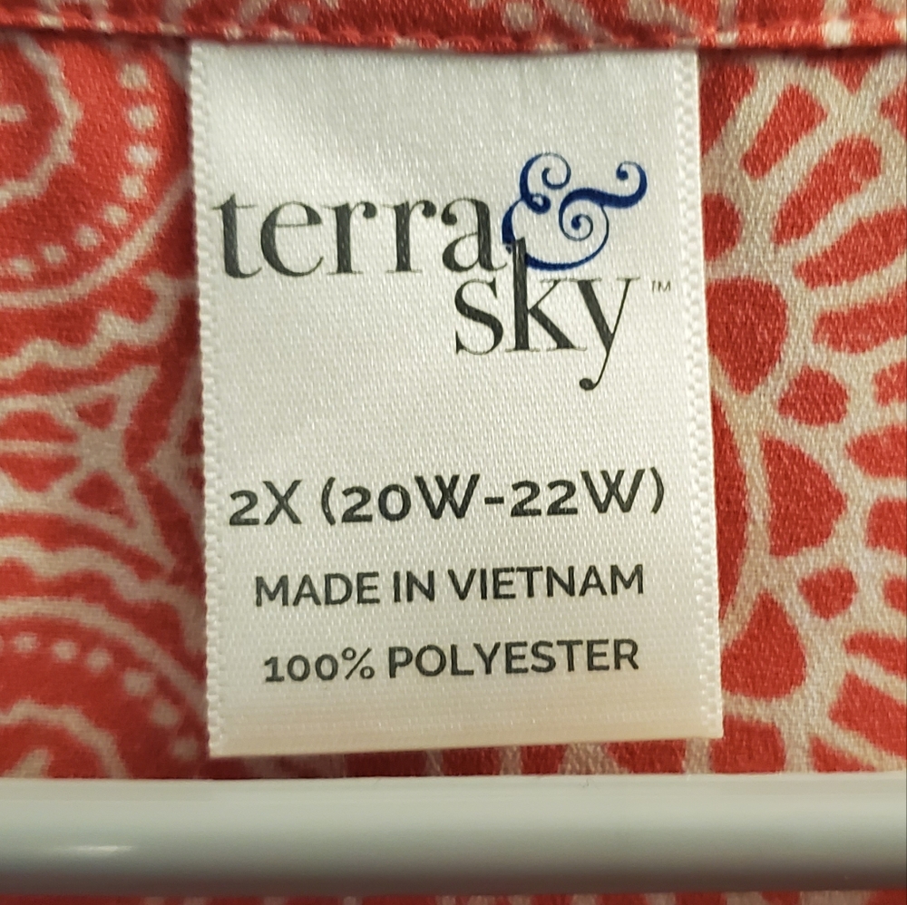 Terra & Sky Pink and White printed long sleeve top with tie - Picture 2 of 6